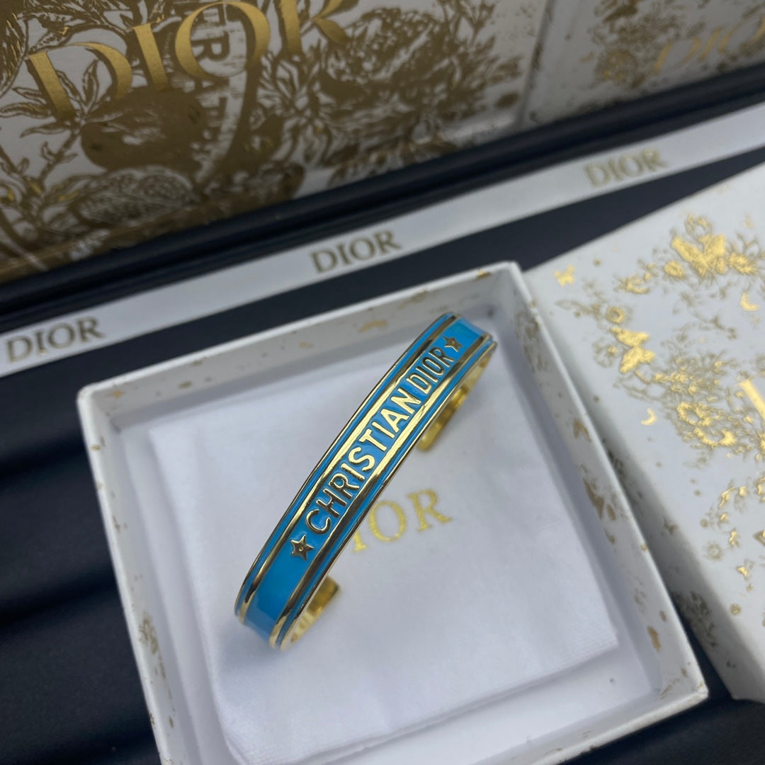 1YD469KDE Stylish Bracelets