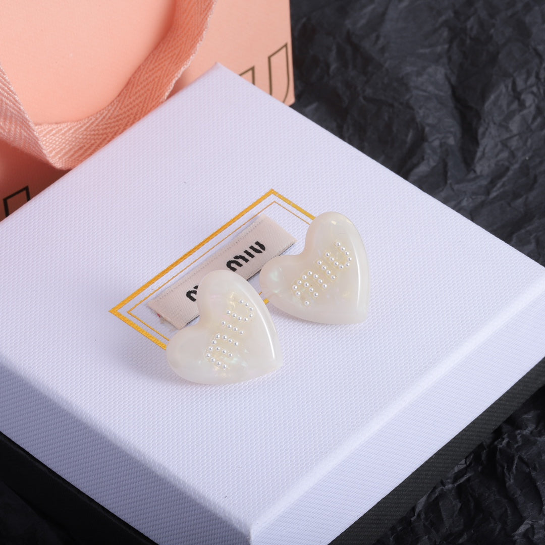 14A522EDE Stylish Earrings