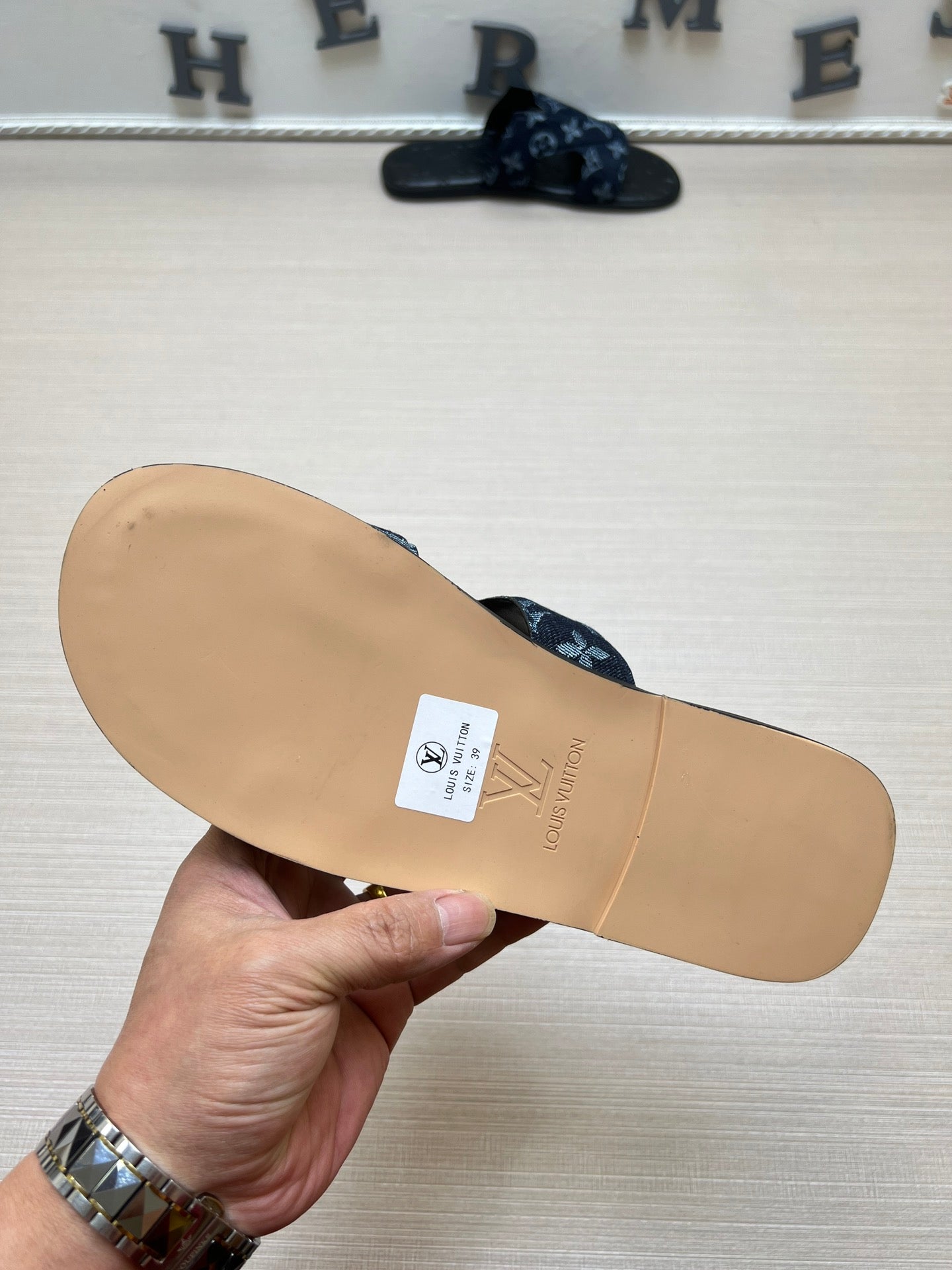 54E28ZDE Stylish slippers