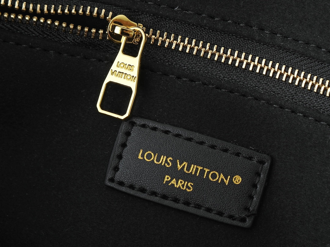 15RE52BDE Stylish leather bag