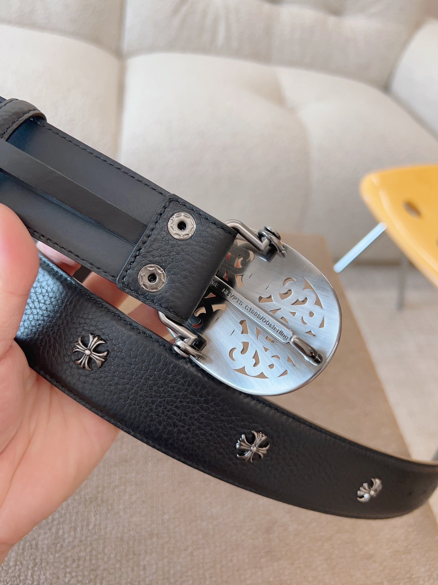 255RA15PDE Stylish  High quality belt With full package