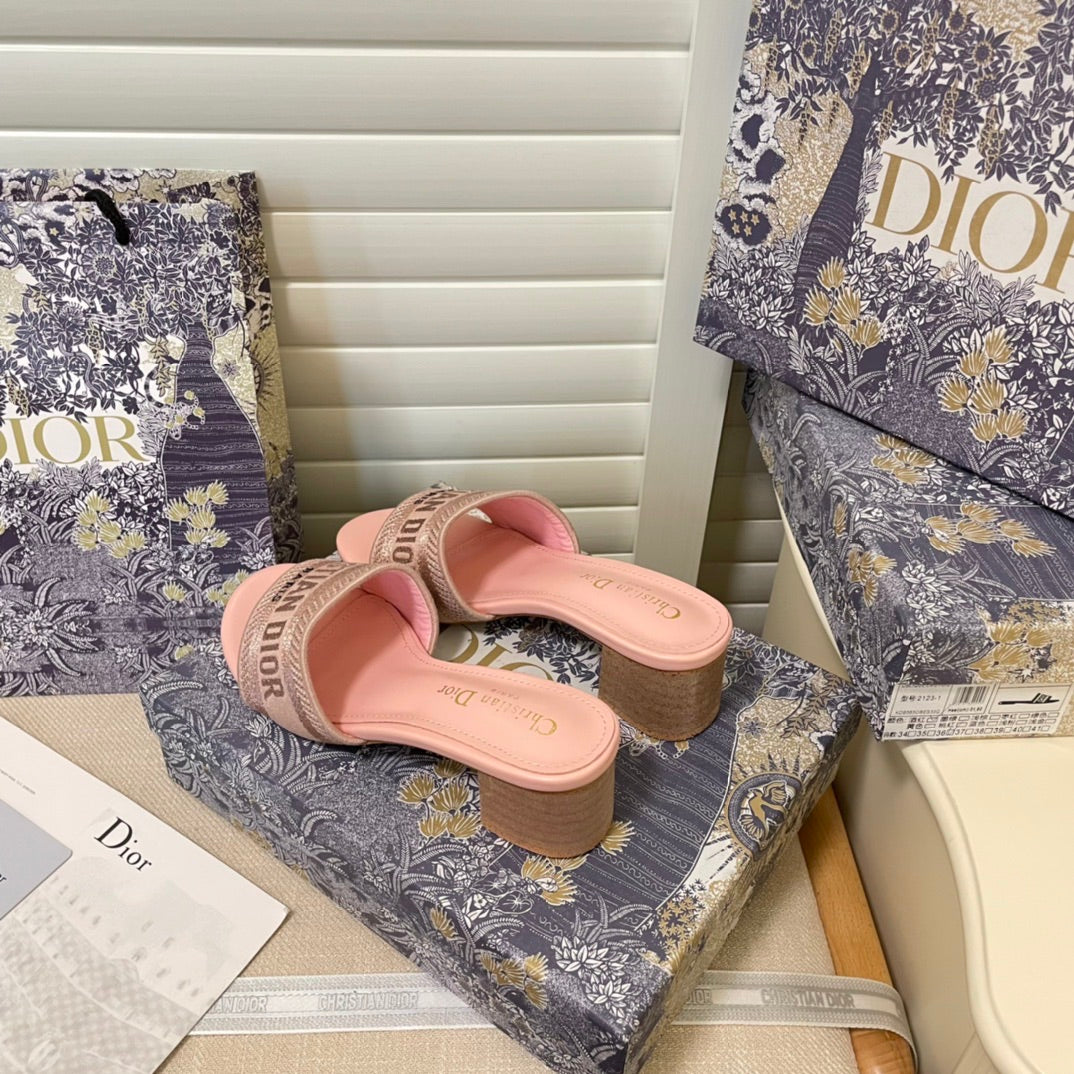 14D64ZDE Stylish sandals