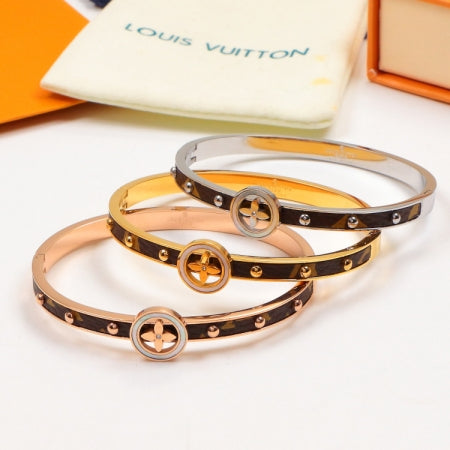 2E13KDE Stylish Bracelets