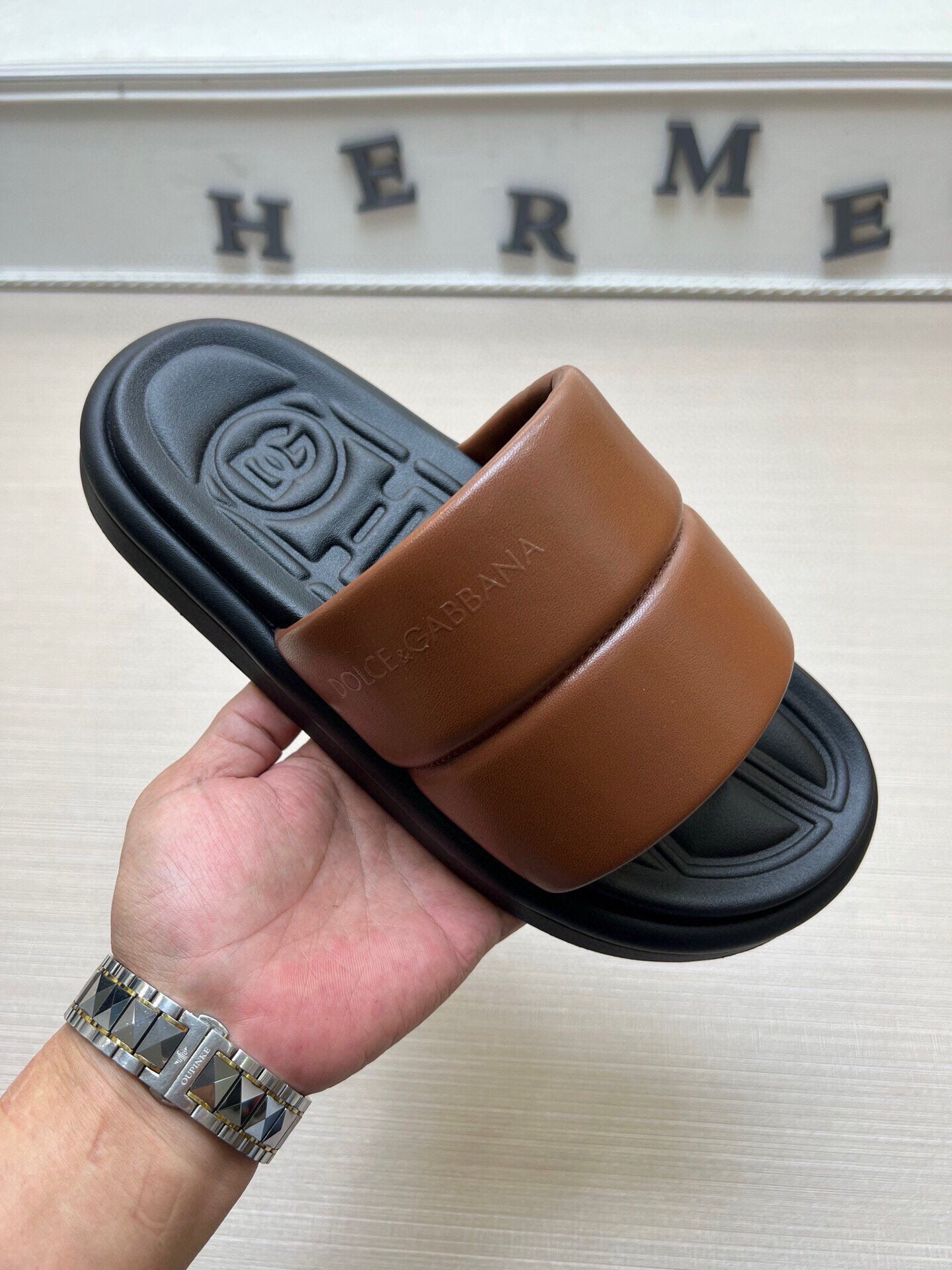 535ZA268ZDE Stylish Slippers