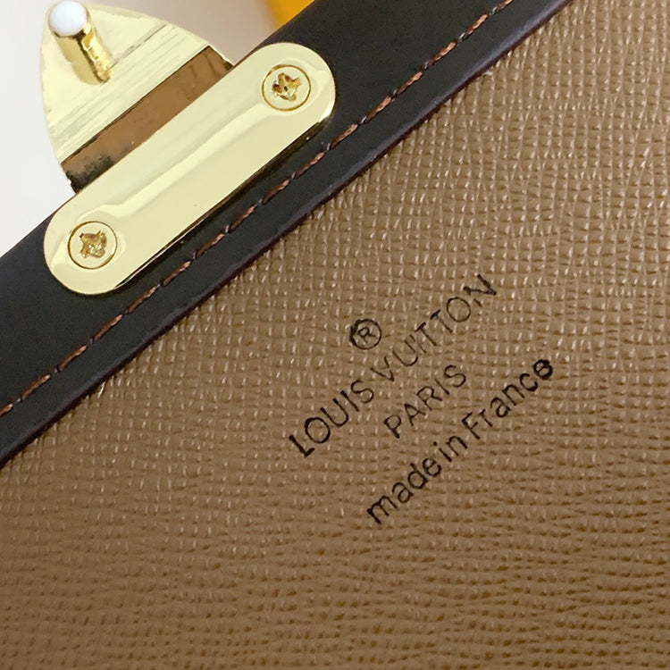 AE10BDE Stylish leather wallets