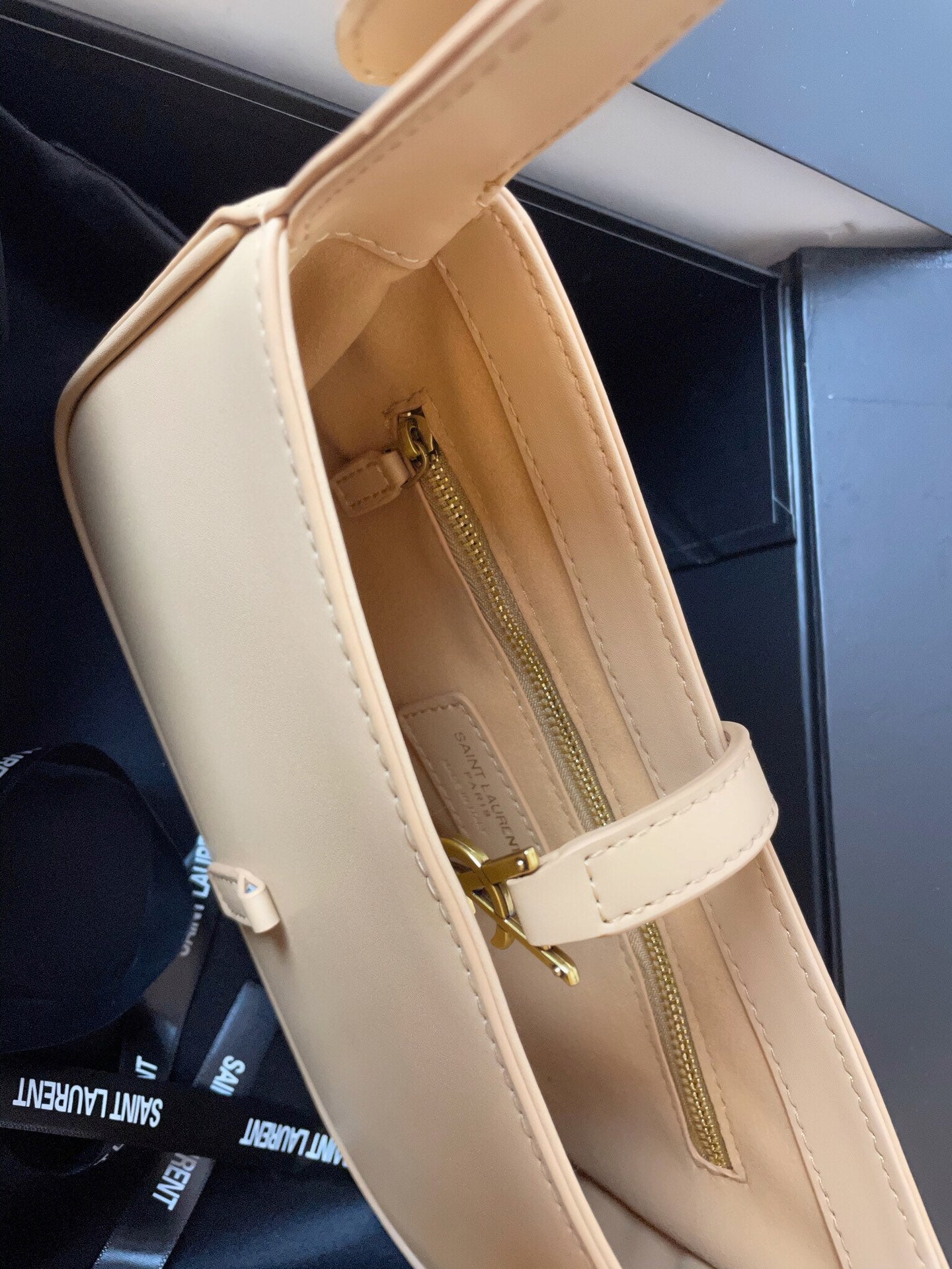 4XSL29BDE Stylish leather bag 