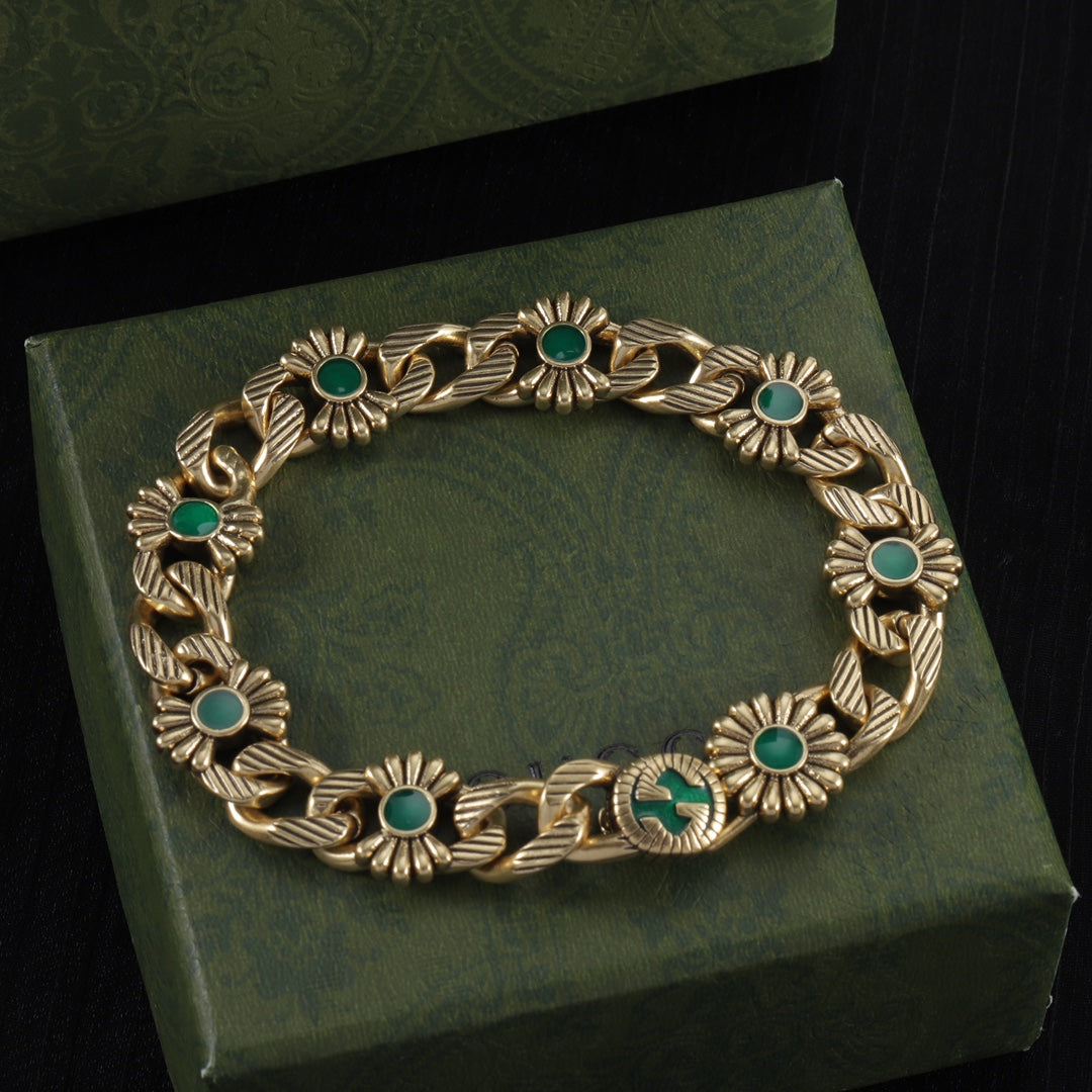 14B937KDE Stylish Bracelets