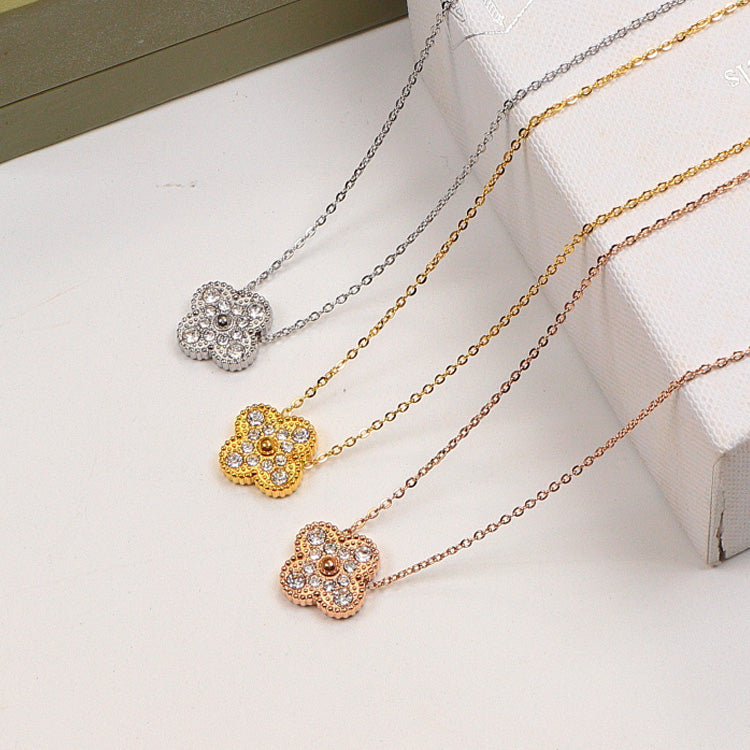 2VA11XDE Stylish  necklaces both sides: one side is full of diamonds, and the other color