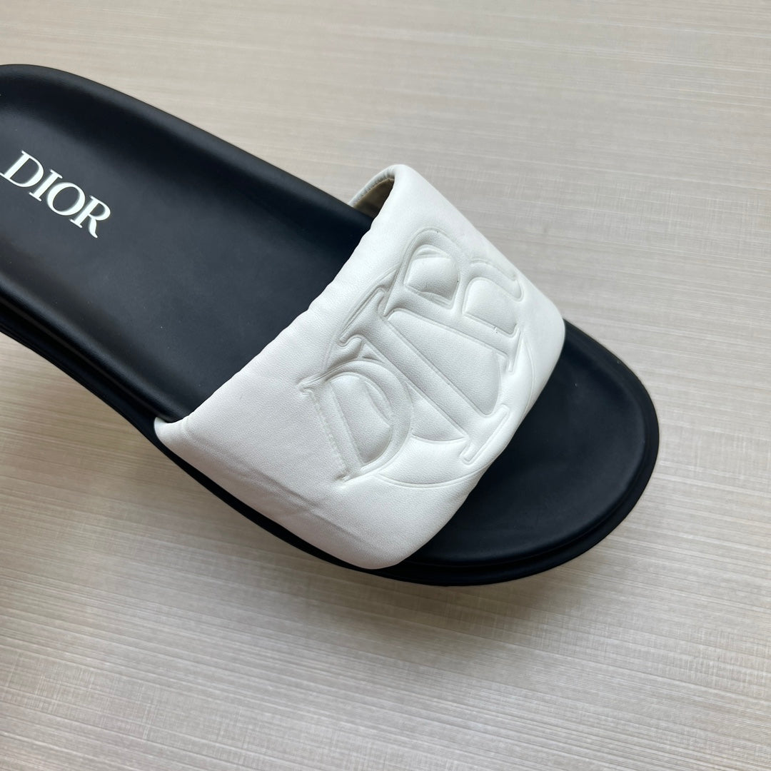 54D167ZDE Stylish leather slippers