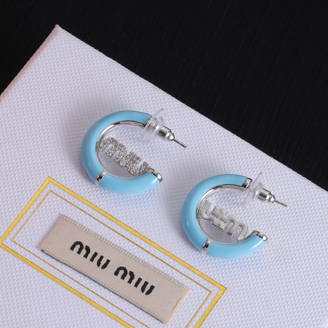 14A525EDE Stylish Earrings