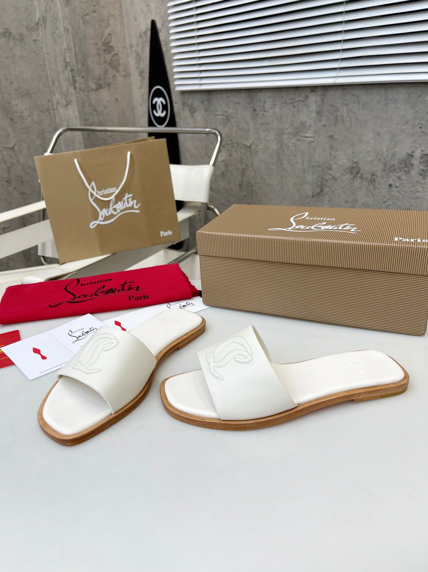 JXA32ZDE Stylish leather Slippers