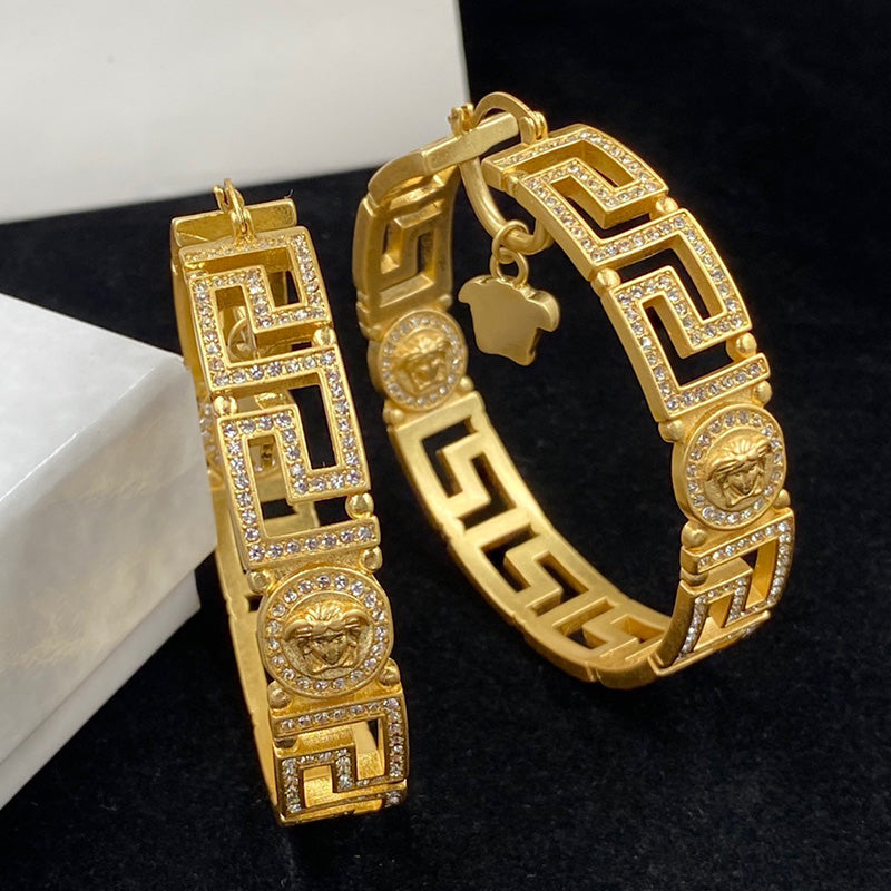 14V212EDE Stylish Earrings