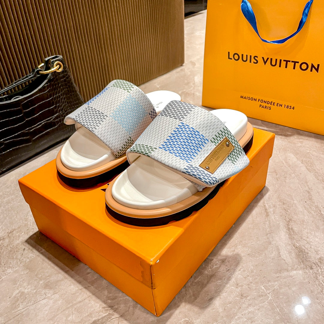 14E211ZDE Stylish Slippers