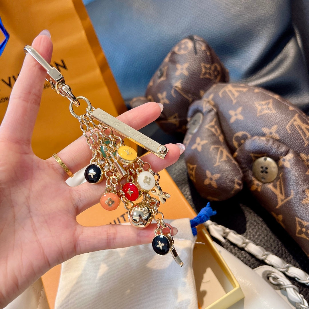 14E4ADE Stylish key closure