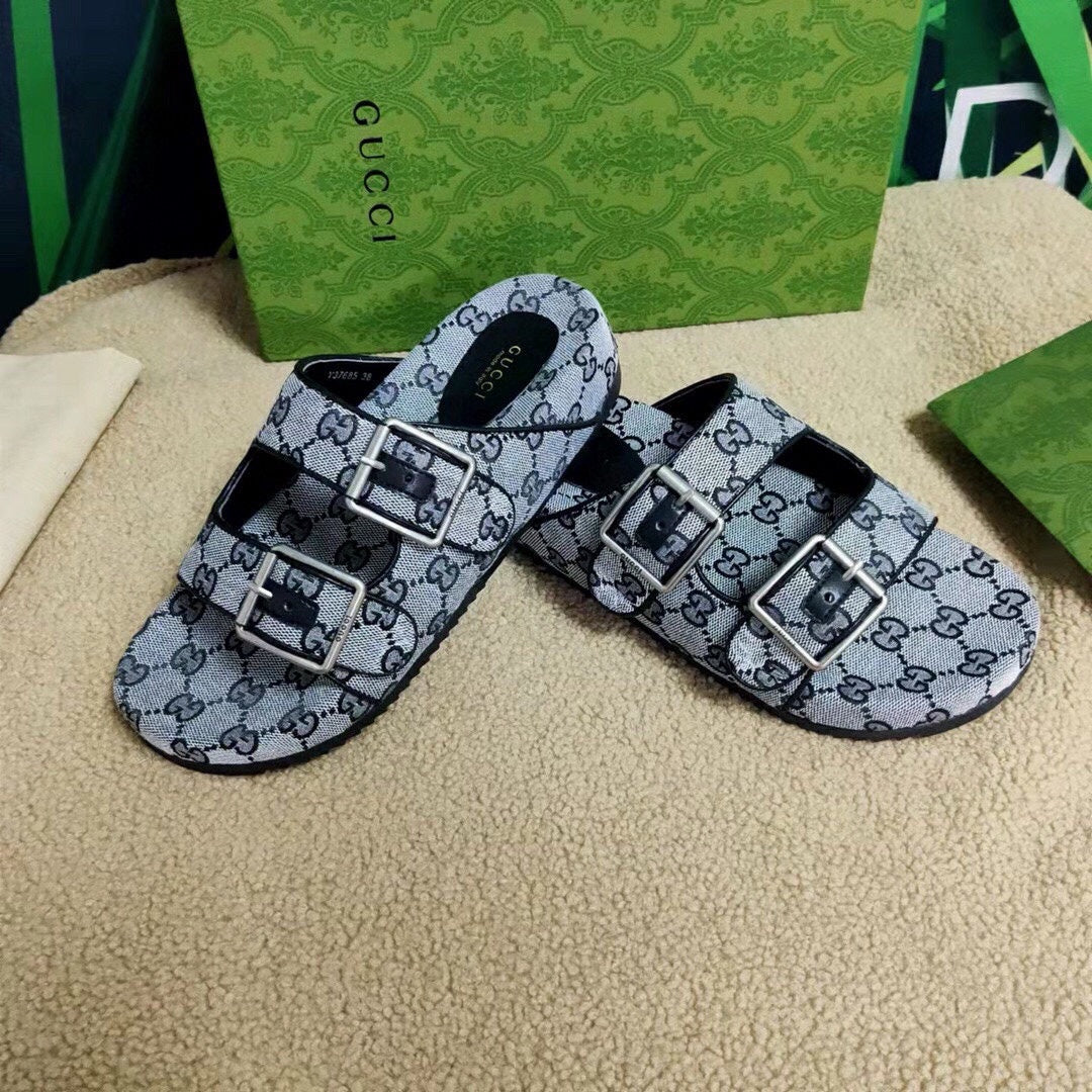 54B124ZDE Stylish slippers