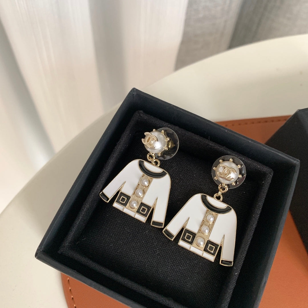 1YC282EDE Stylish Earrings