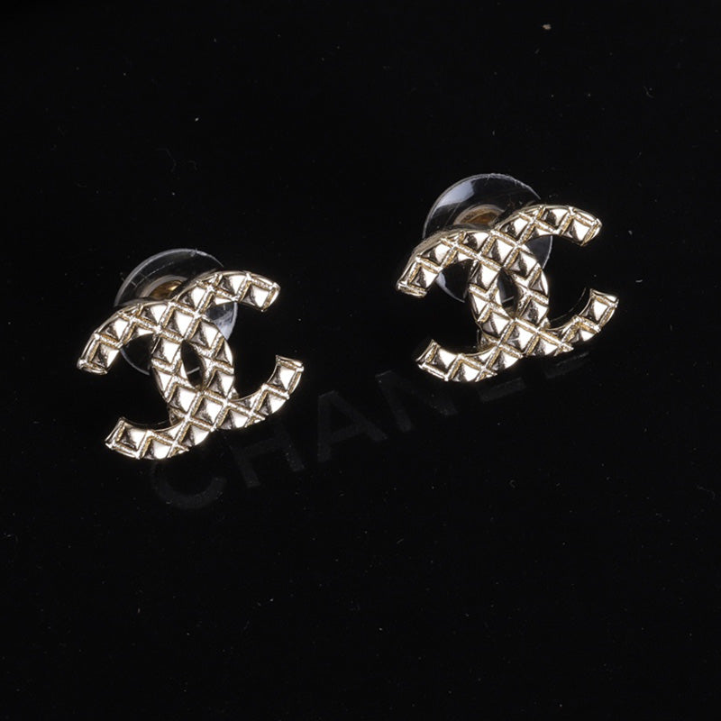 14C7EDE Stylish Earrings