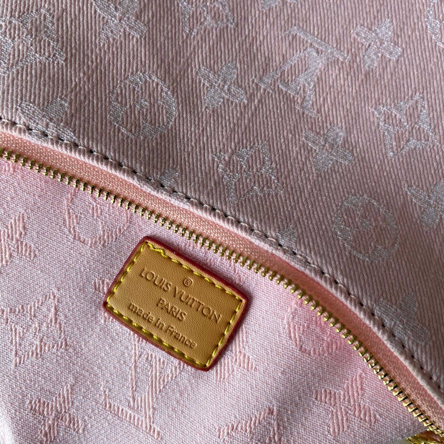 15RE30BDE Stylish bag