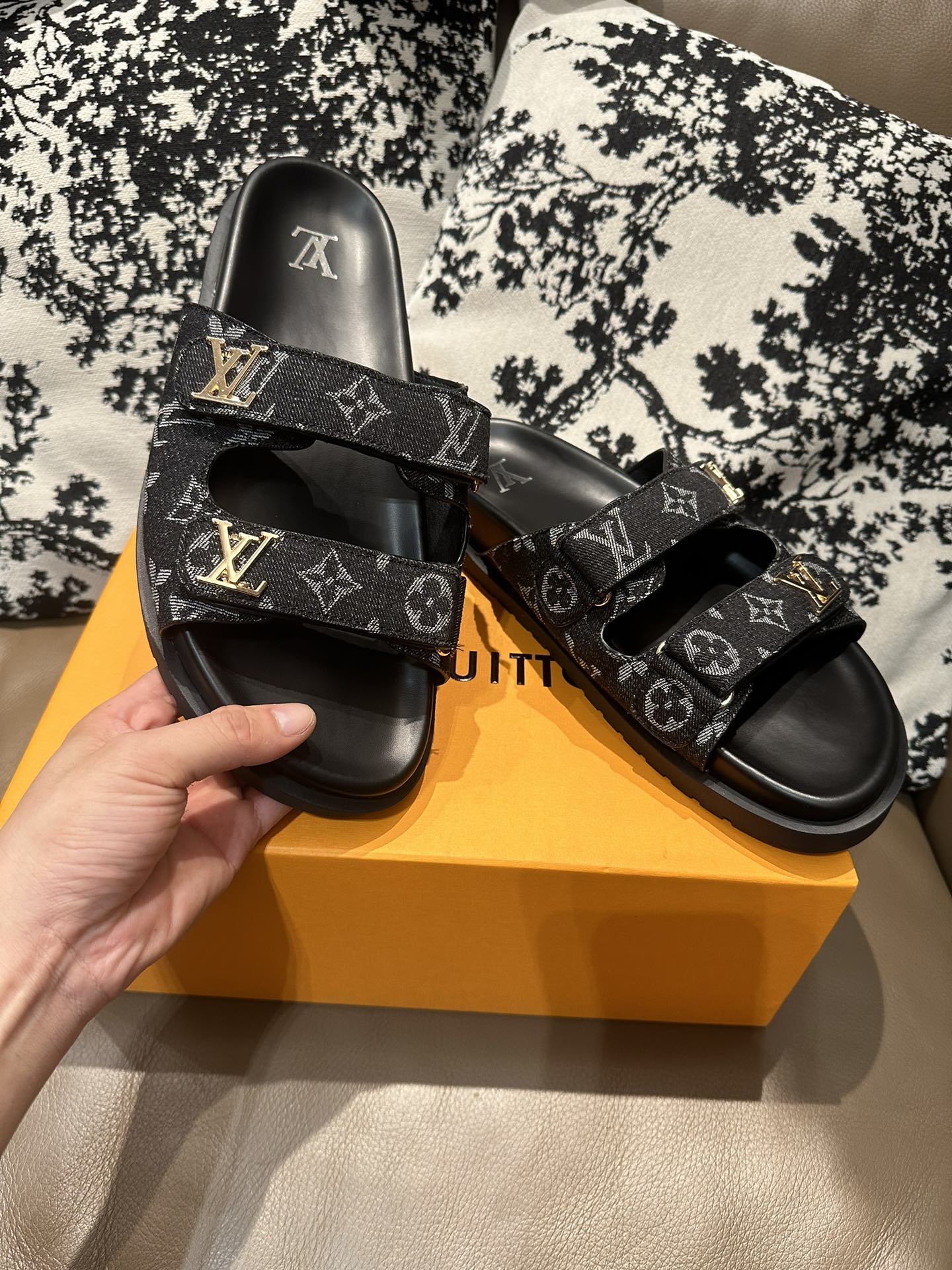 285ZE29ZDE Stylish leather Shoes