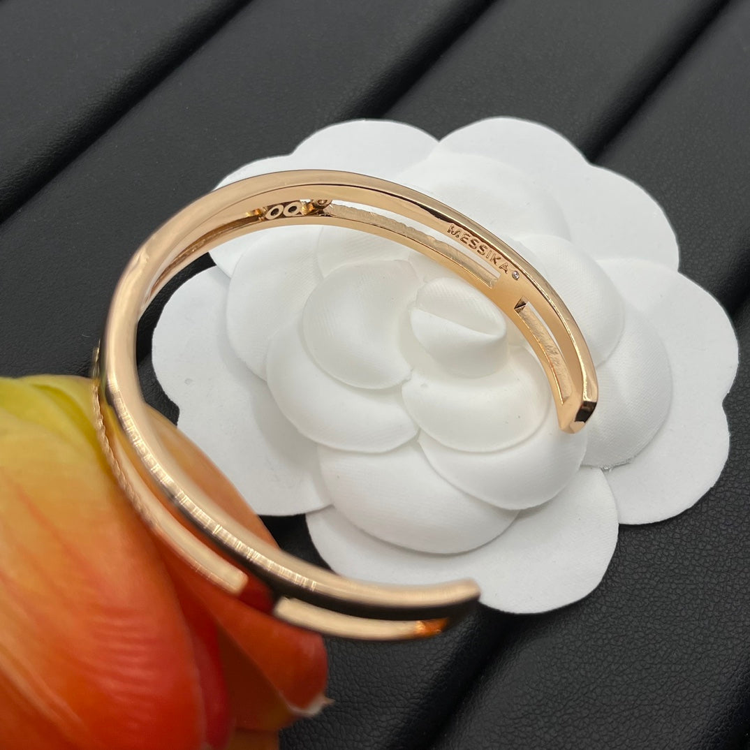 14A762KDE Stylish Bracelets