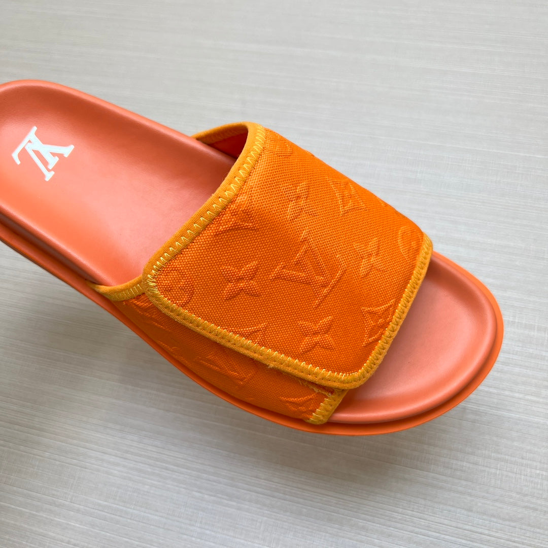 54E14ZDE Stylish slippers