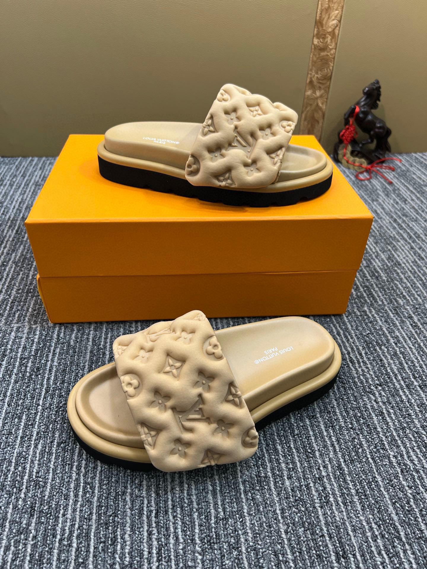 5YE116ZDE Stylish Slippers