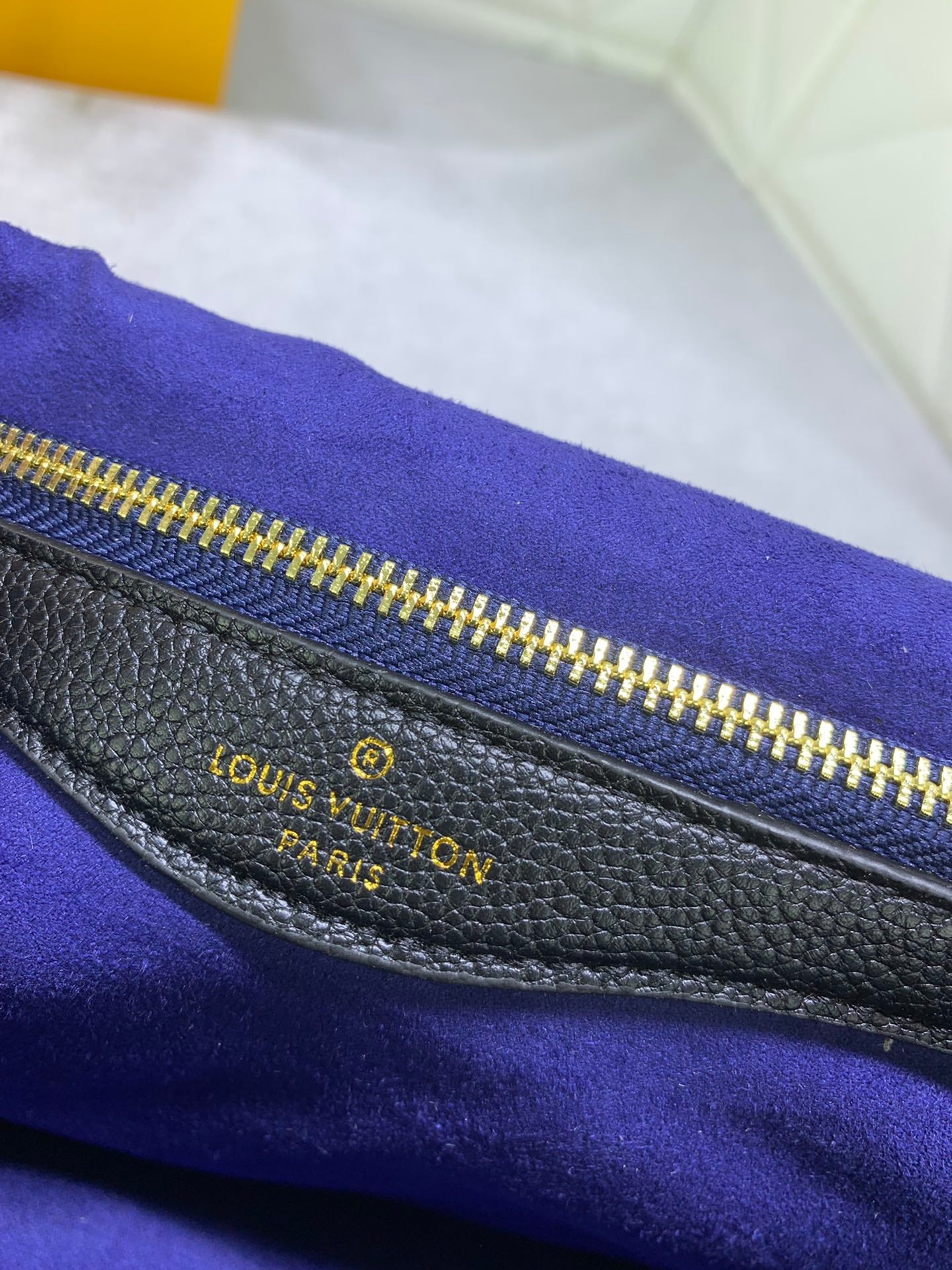 2XE141BDE Stylish leather bag 