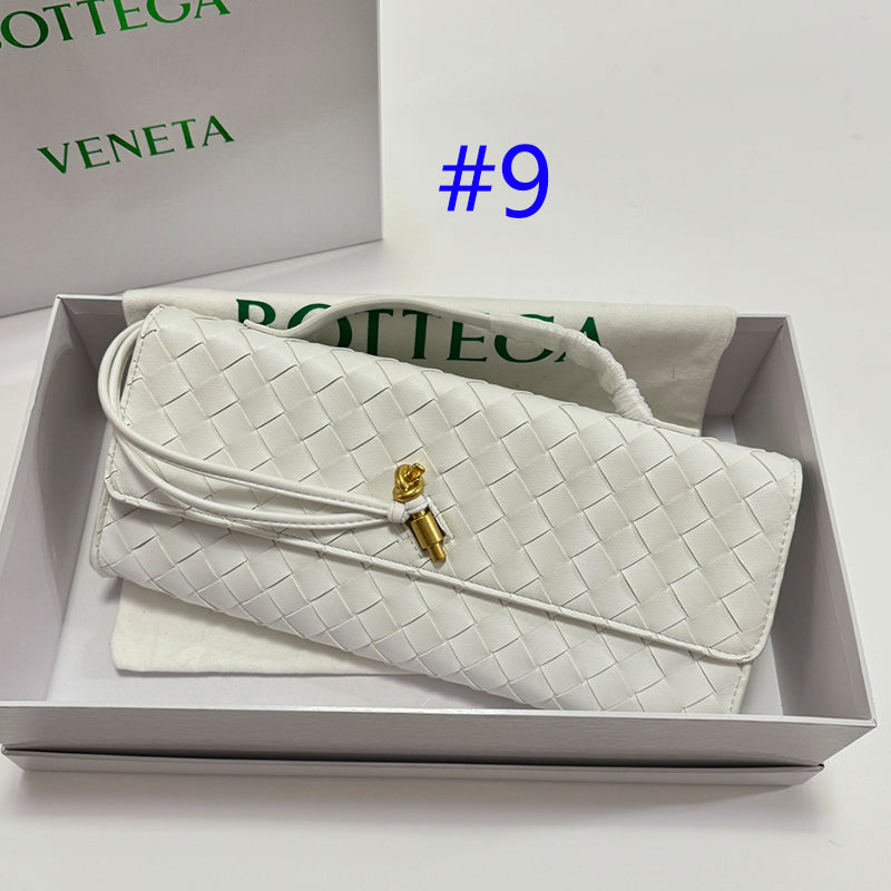 1XA380BDE Stylish leather bag 