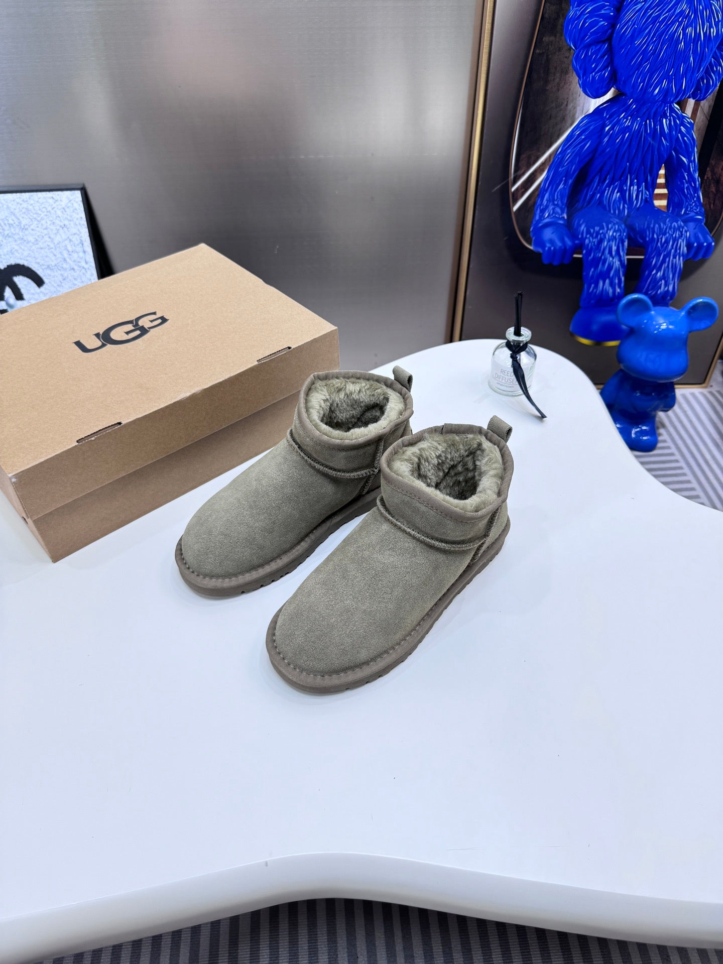 1LU10ZDE Stylish snow boots