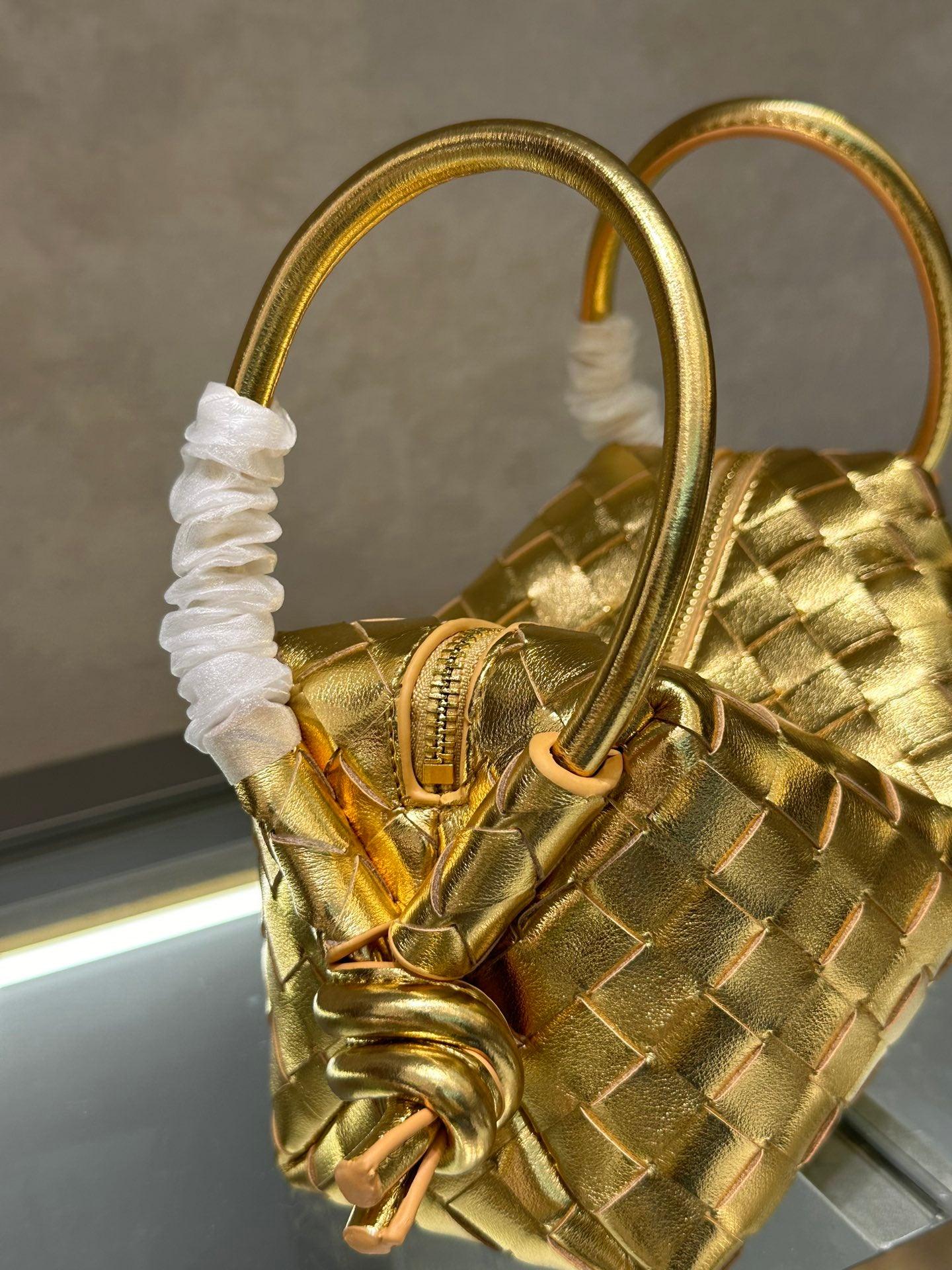 1XA84BDE Stylish leather bag