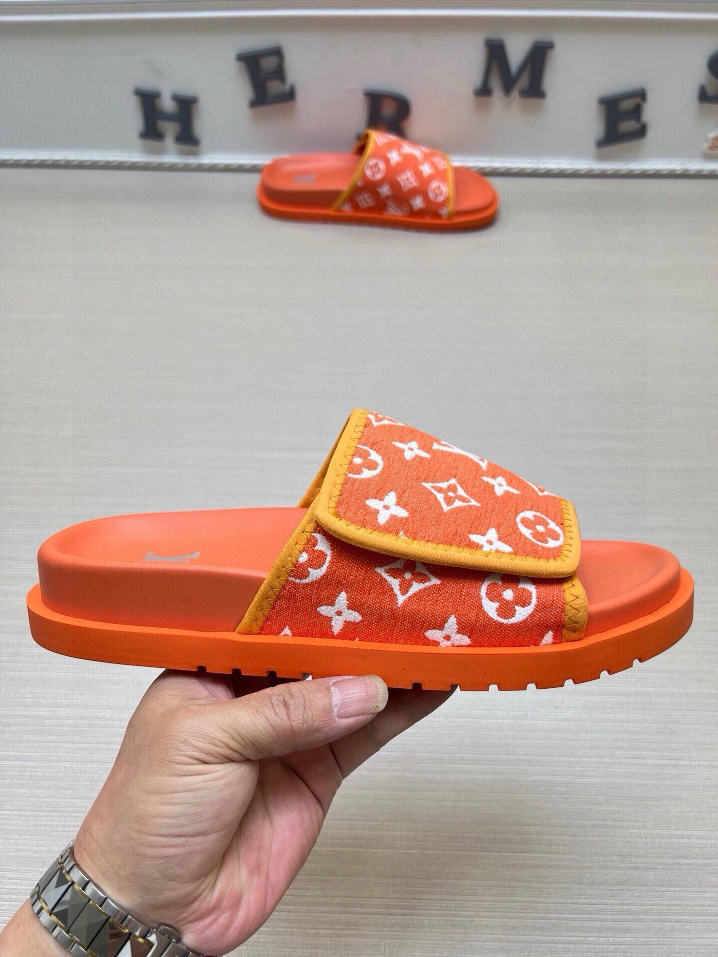 5LE209ZDE Stylish Slippers