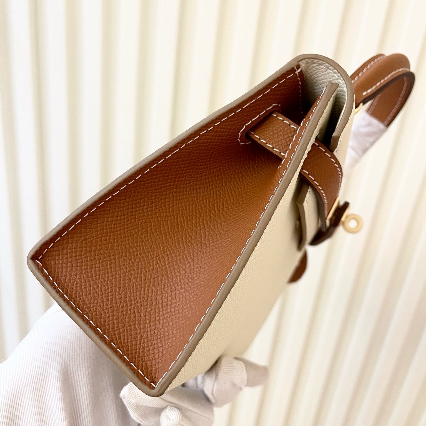 2WH25BDE Stylish leather bag