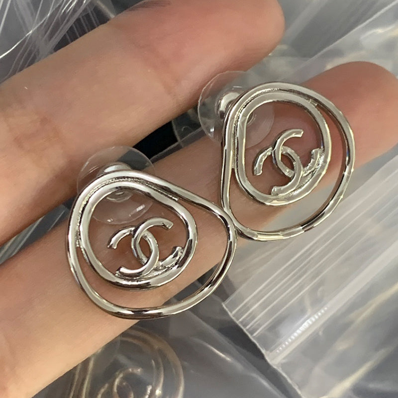 14C1000EDE Stylish Earrings