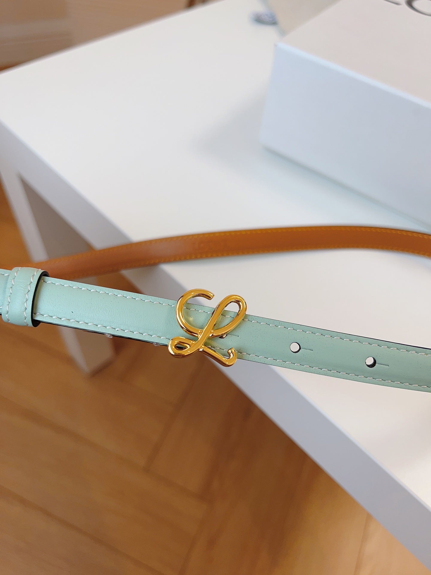 155RA228PDE Stylish  High quality belt With full package