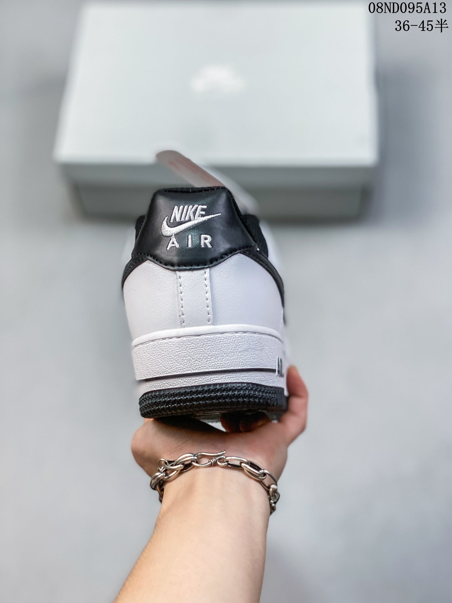 4YN33ZDE Stylish Sneakers (No Box, August-October Big Sale)
