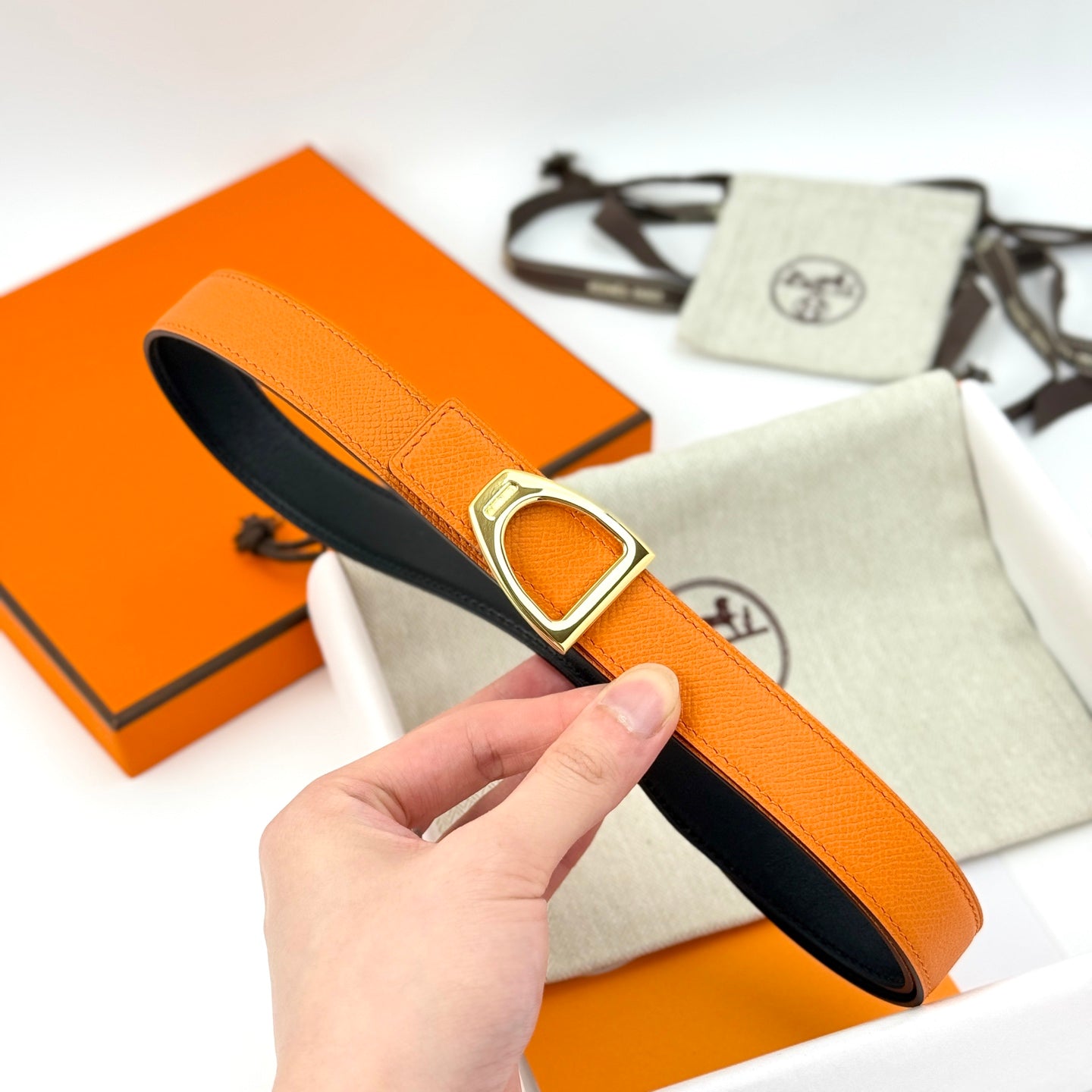 155RH233PDE Stylish  High quality belt With full package