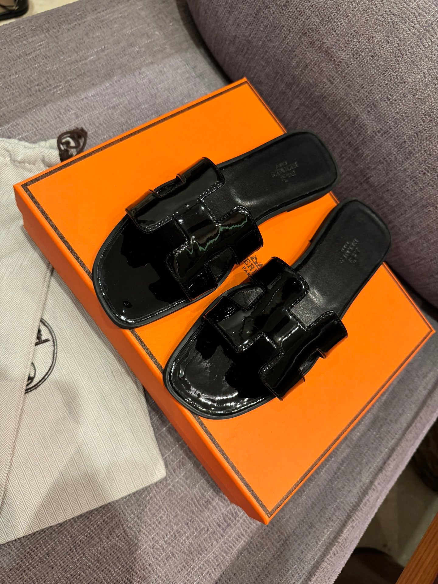 155ZH310ZDE Stylish Slippers