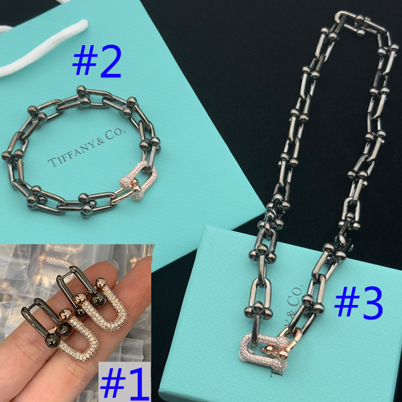 8XT31XDE Stylish  Earring Bracelets Necklaces