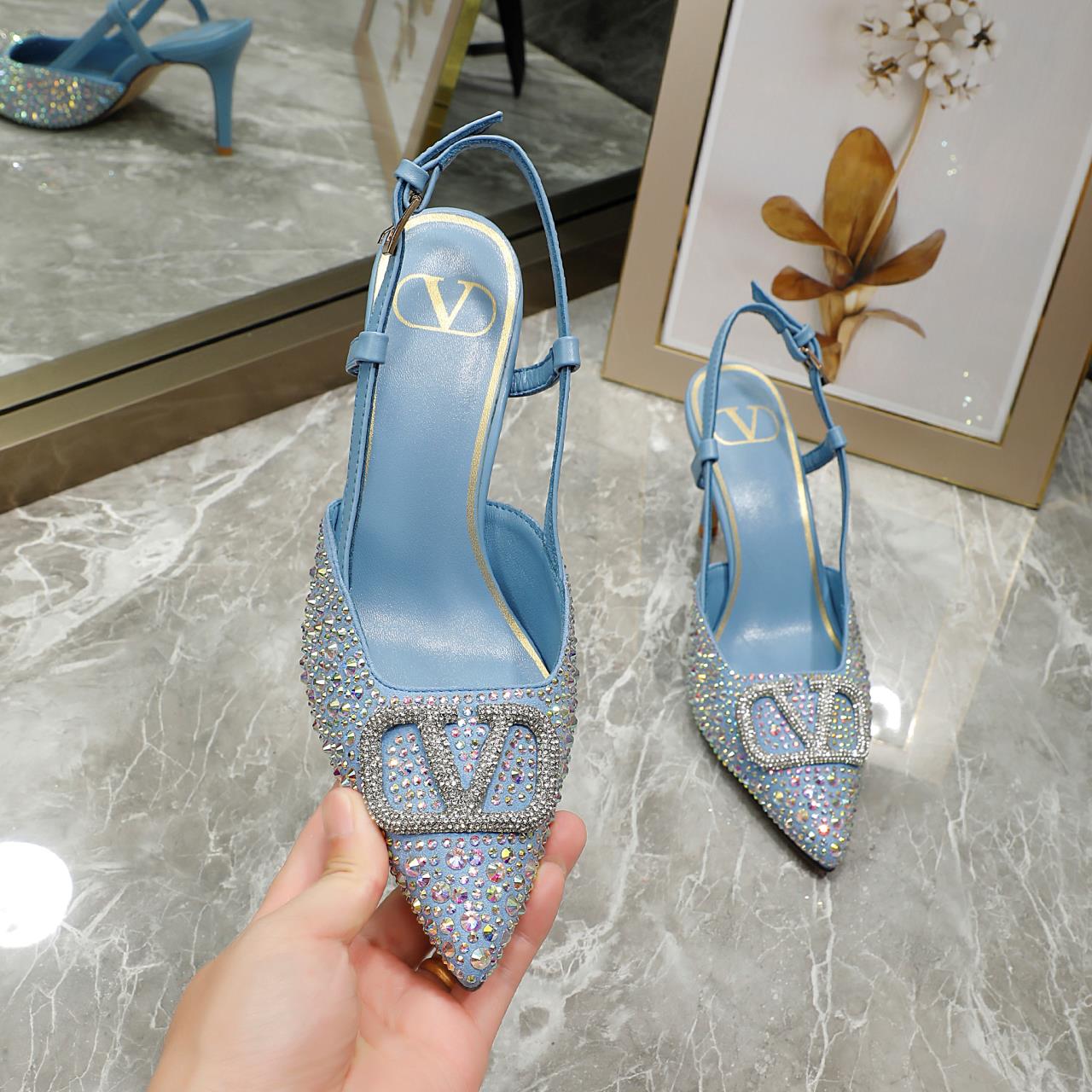 245RVL13ZDE Stylish leather  High heels