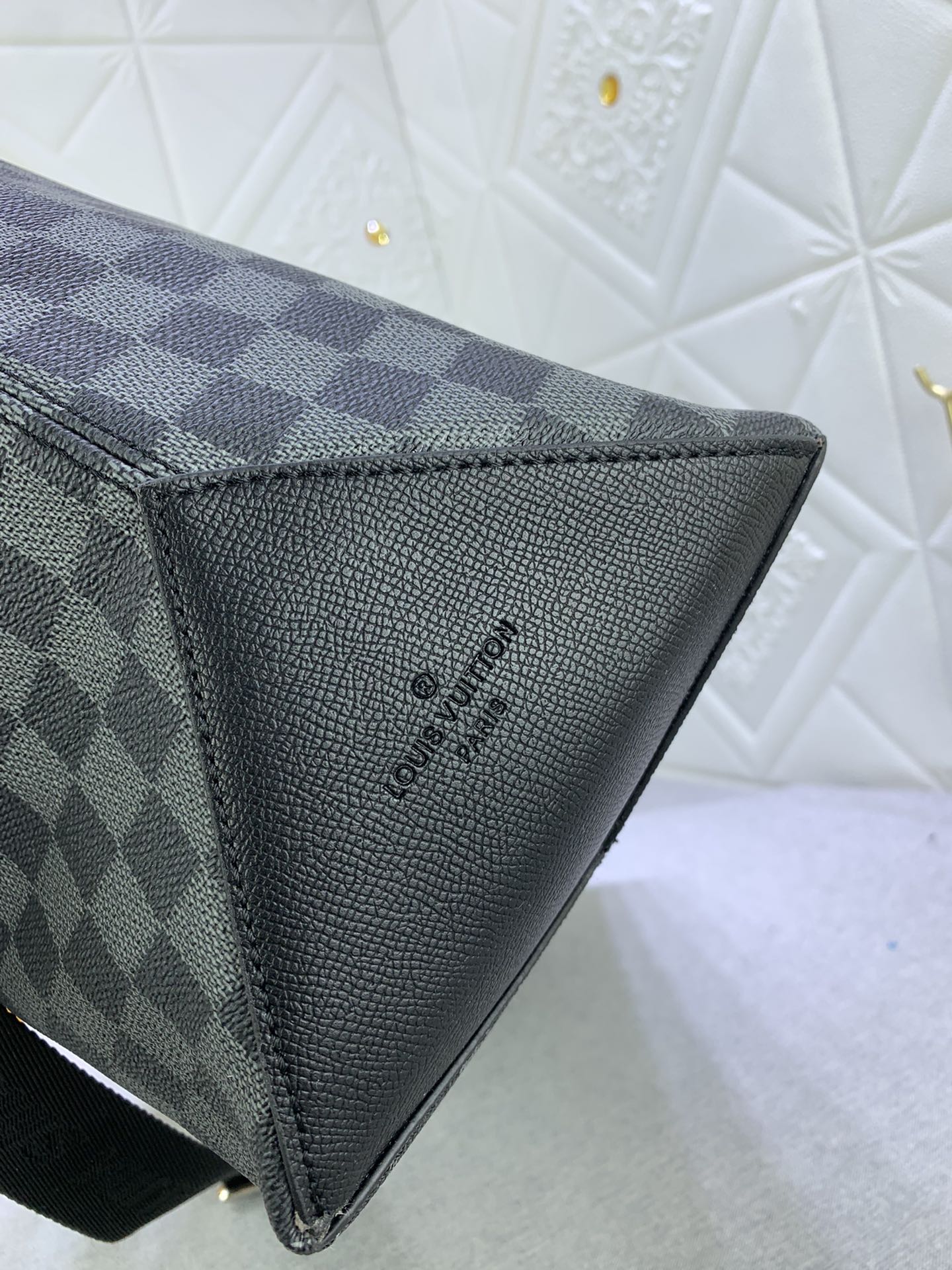 2XE350BDE Stylish leather bag 