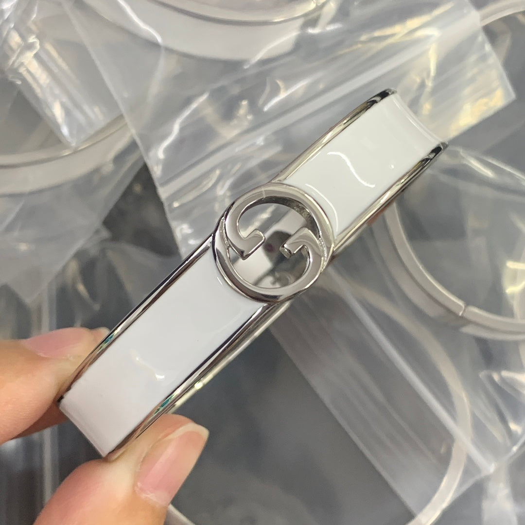 84B85KDE Stylish Bracelets