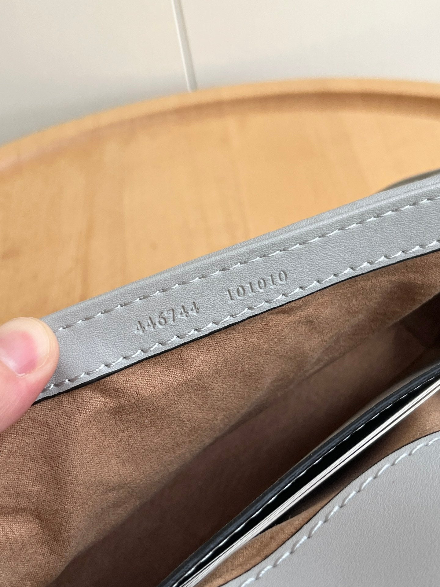 1XB444BDE Stylish leather bag