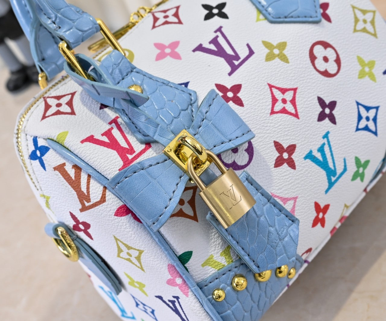 155NE74BDE Stylish leather bag