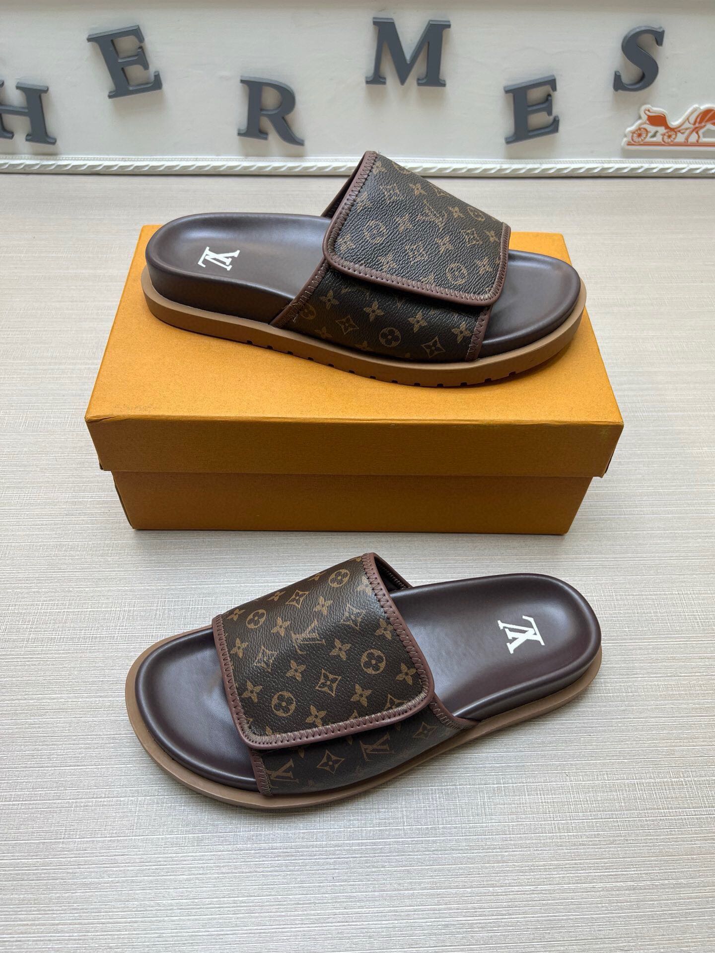 5WE246ZDE Stylish Slippers