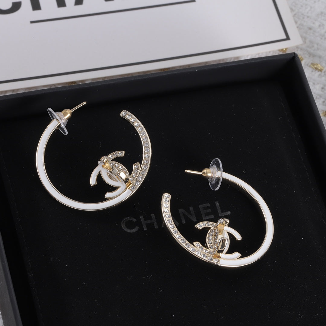 14C371EDE Stylish Earrings