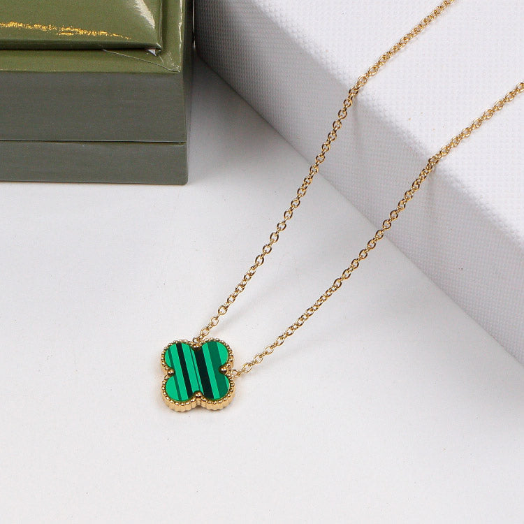2VA11XDE Stylish  necklaces both sides: one side is full of diamonds, and the other color