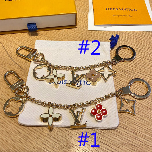 1E17ADE Stylish Keychains