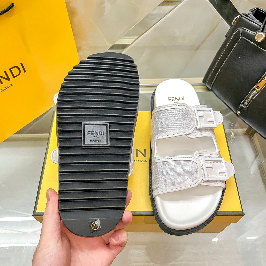 14F69ZDE Stylish slippers