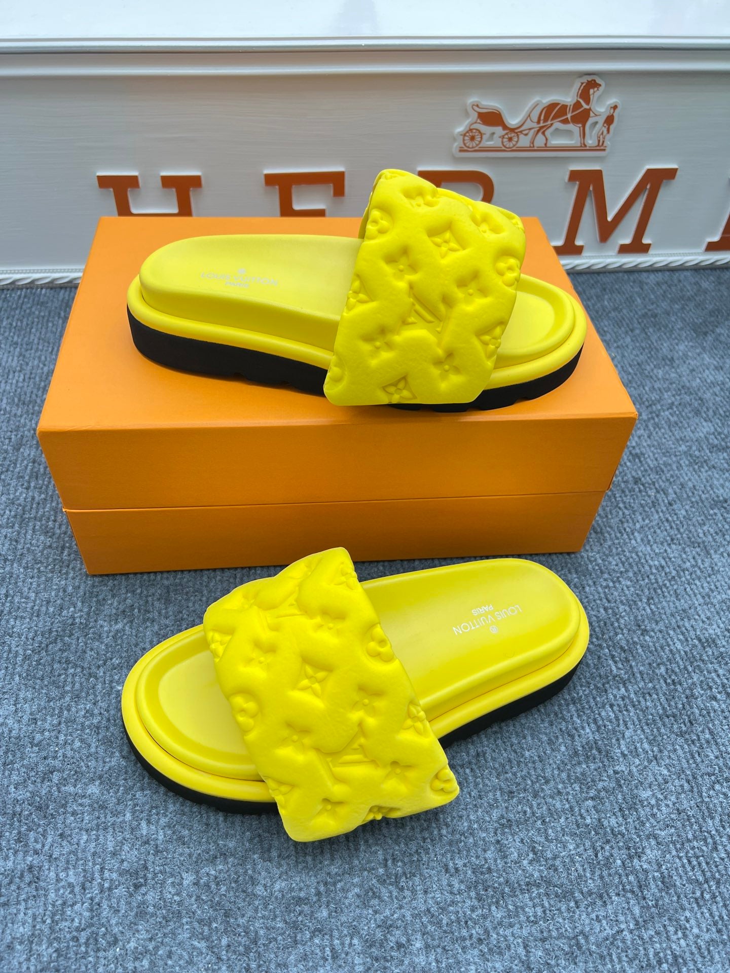 5YE115ZDE Stylish Slippers