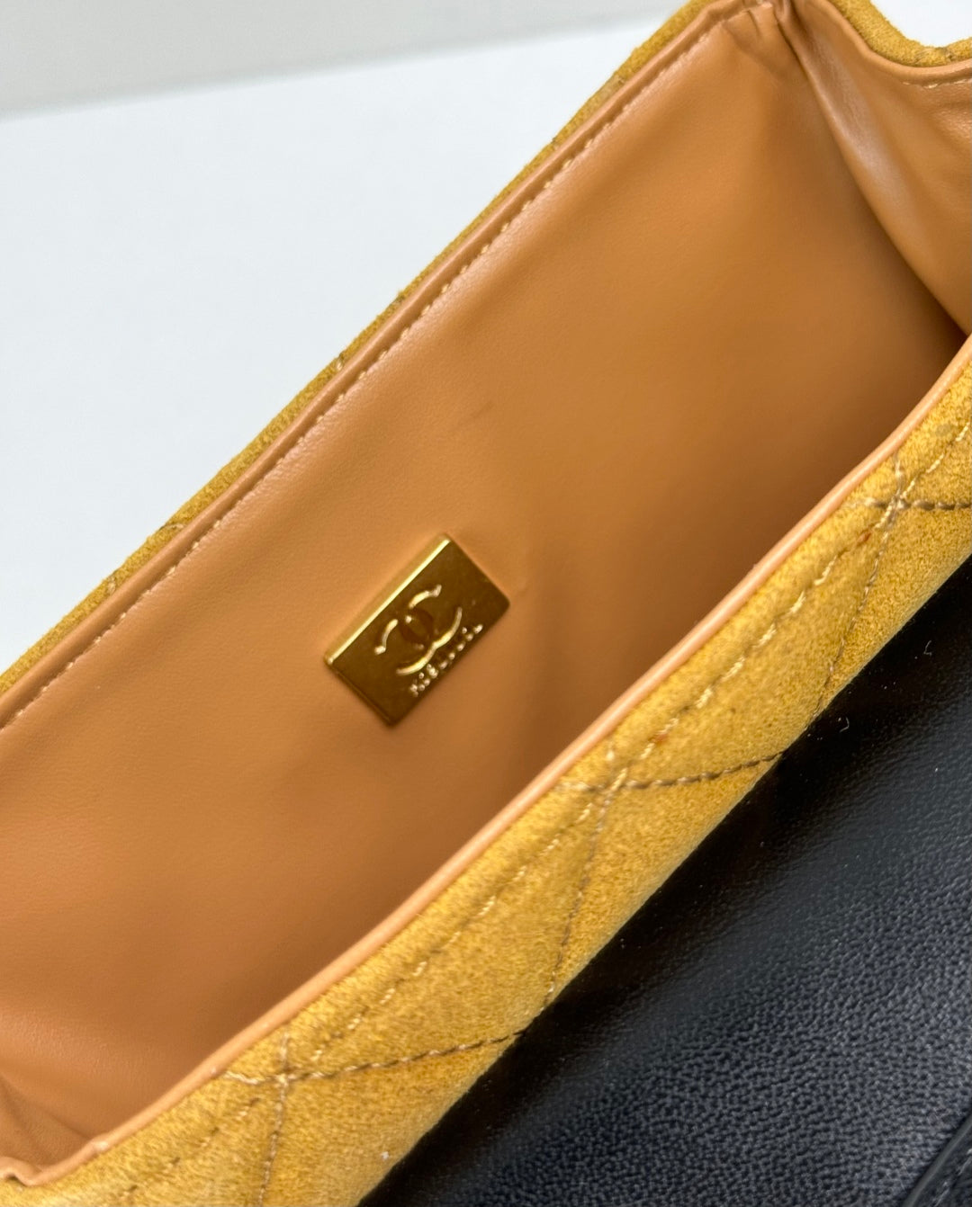 15RC62BDE Stylish leather bag
